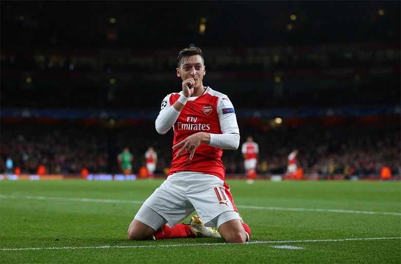 Mesut Ozil Đá Vị Trí Nào? Vai Trò Nhạc Trưởng Làm Nên Đẳng Cấp 