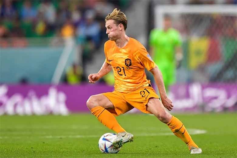 De Jong đá vị trí nào? Vai trò thật sự trên sân cỏ