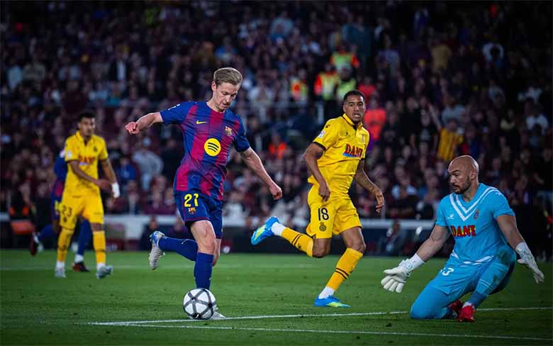 De Jong đá vị trí nào? Vai trò thật sự trên sân cỏ