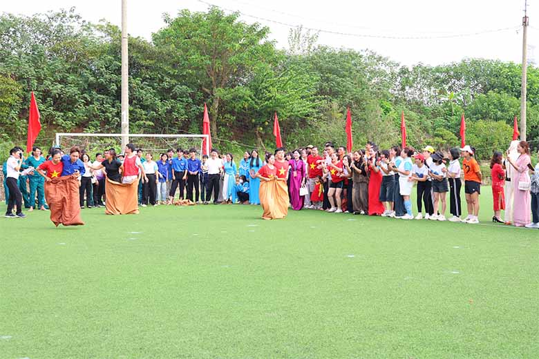 Luật chơi nhảy bao bố: Hướng dẫn chi tiết và mẹo thắng dễ dàng