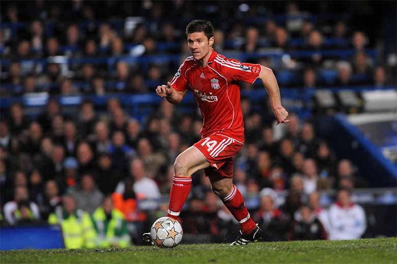 Xabi Alonso chơi vị trí nào? Bí mật thành công của cựu sao Tây Ban Nha